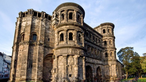 Porta Nigra